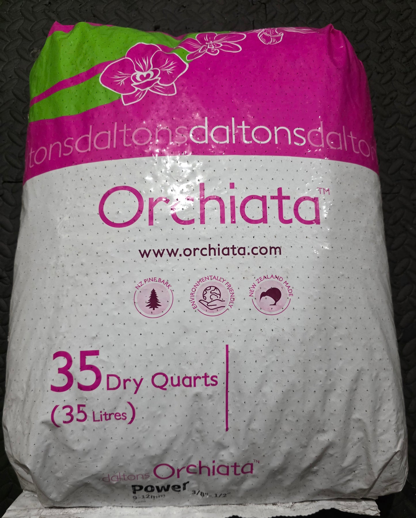 Orchiata Orchid Bark, Premium orchid potting media. 35 Liters Power - Medium 1/2" pieces